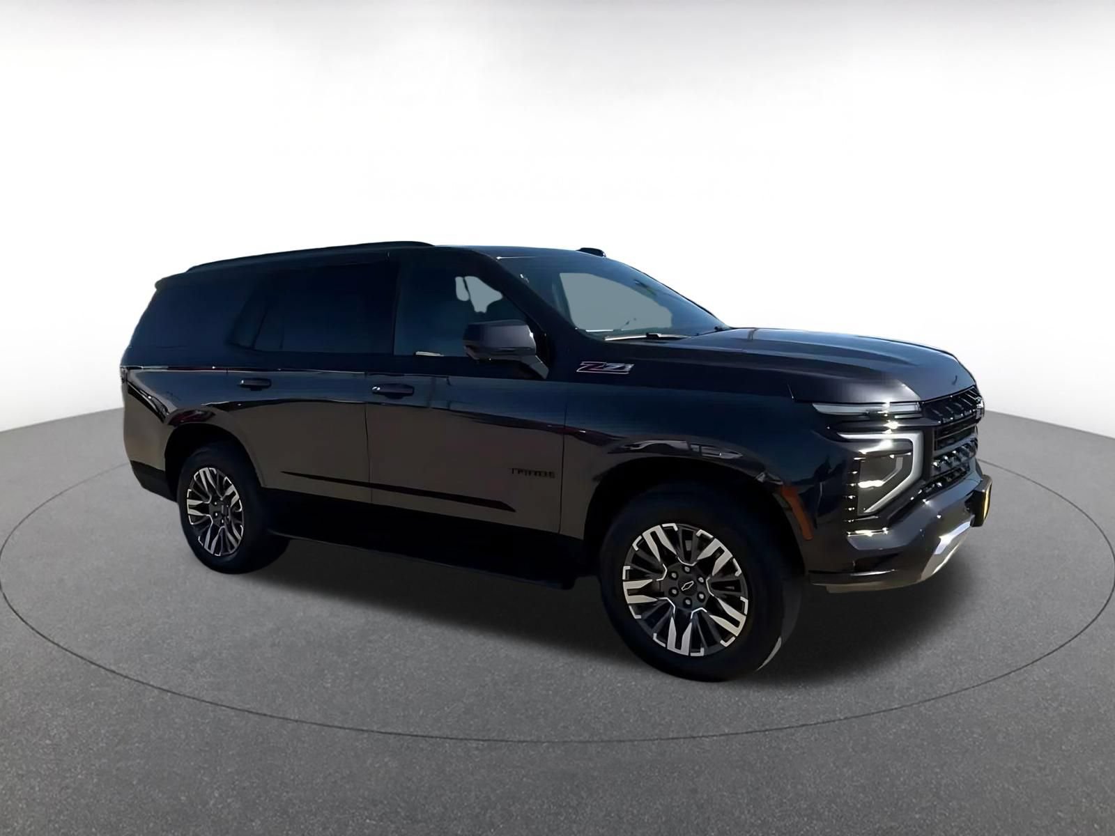 Used 2025 Chevrolet Tahoe Z71 AWD/4WD image 2