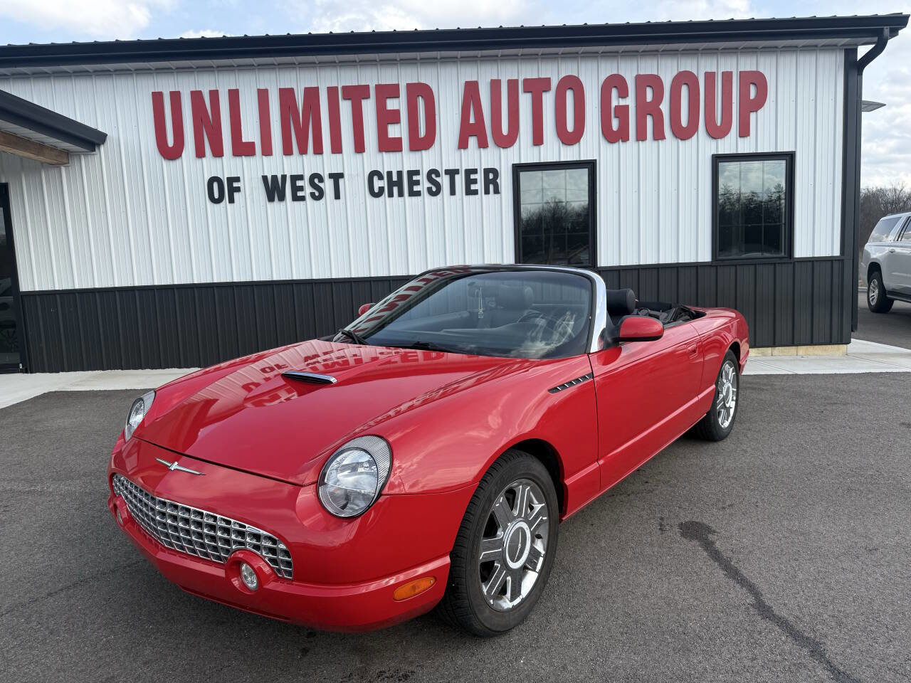 Used 2004 Ford Thunderbird Deluxe RWD image 1