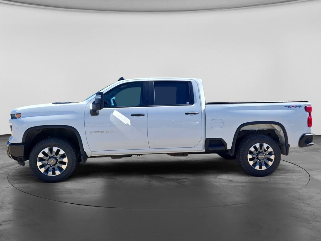 Used 2024 Chevrolet Silverado 2500 Custom AWD/4WD image 7