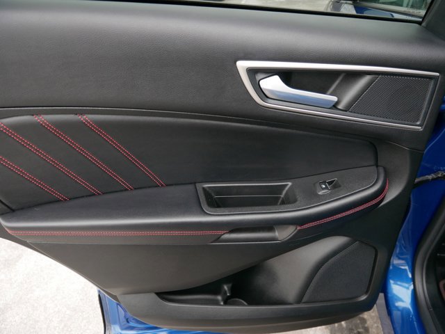 Certified 2023 Ford Edge ST-Line w/ Class II Trailer Tow Package AWD/4WD image 13