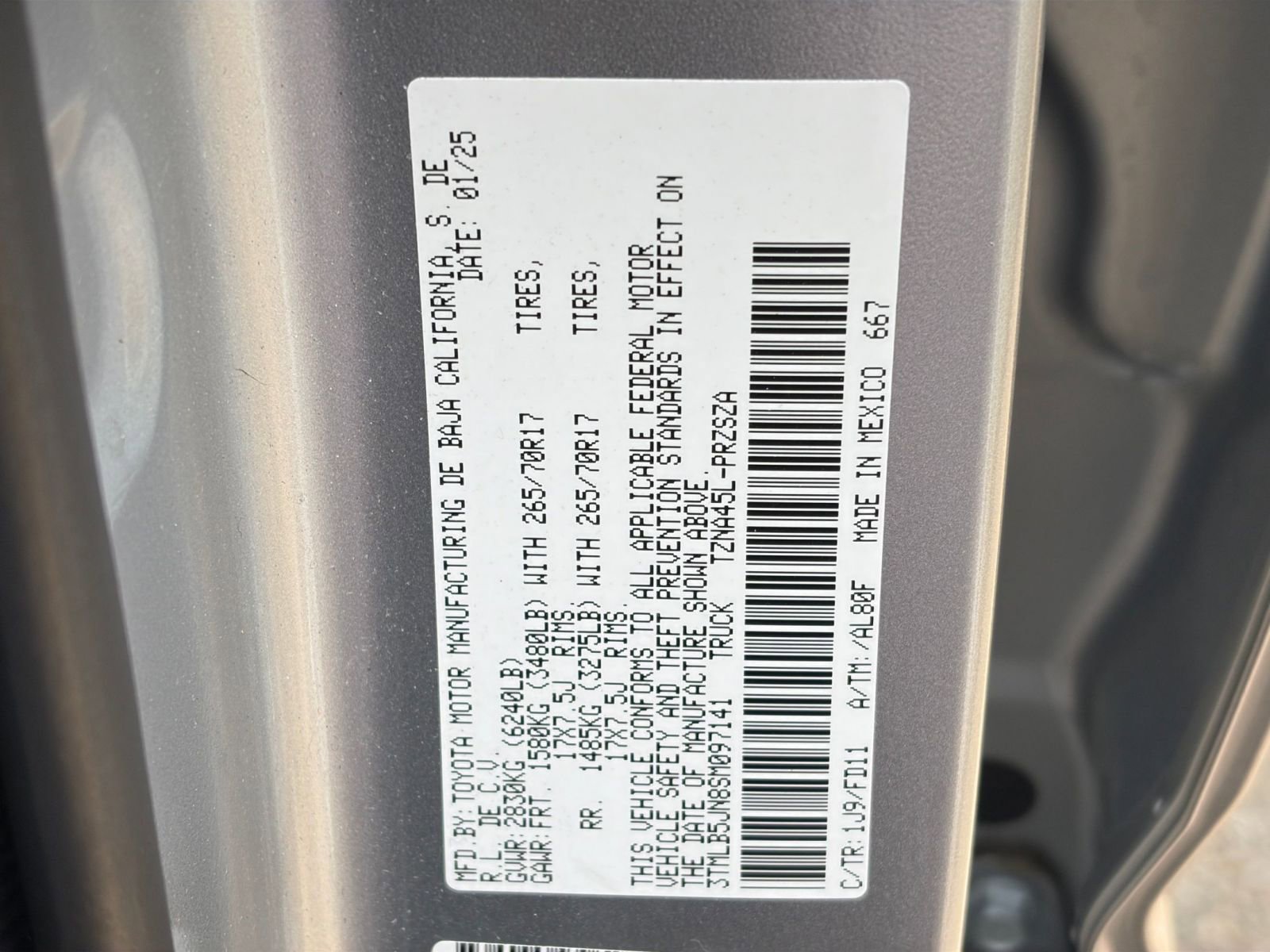 Used 2025 Toyota Tacoma TRD Off-Road image 25