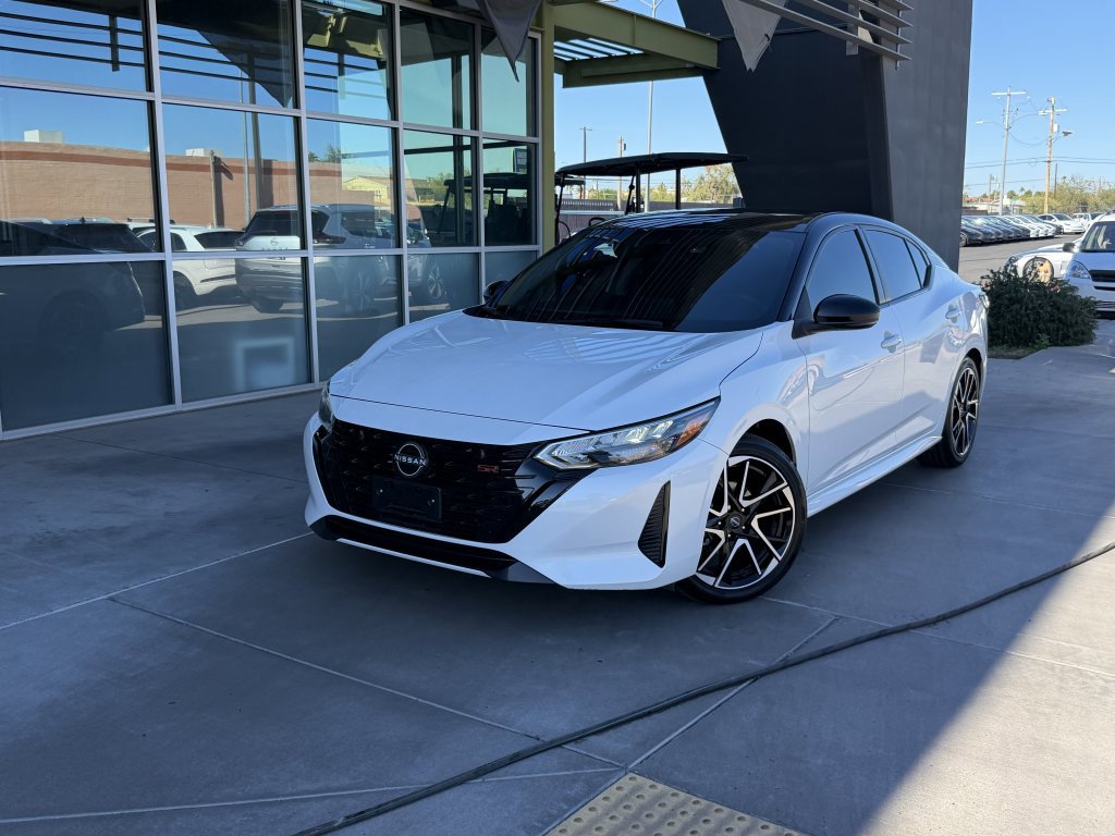 Used 2024 Nissan Sentra SR image 2