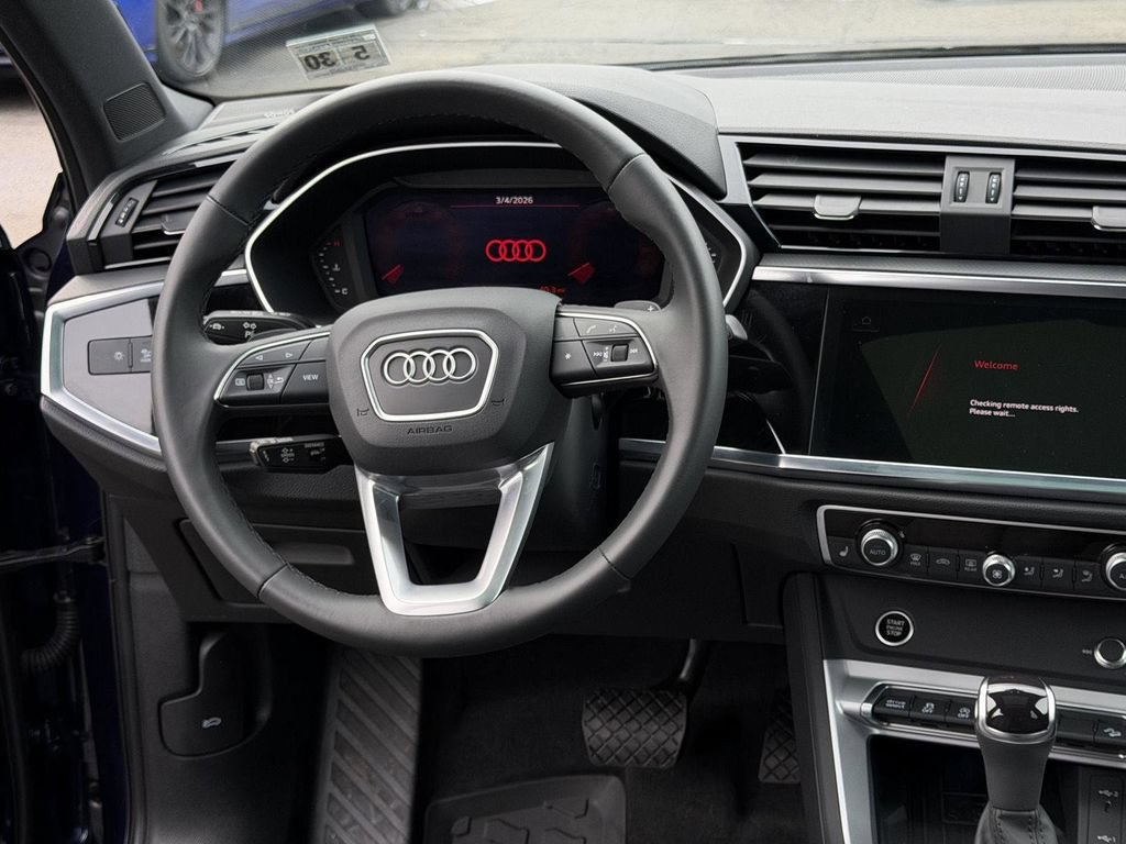 Used 2025 Audi Q3 2.0T Premium Plus w/ Premium Plus Package AWD/4WD image 19