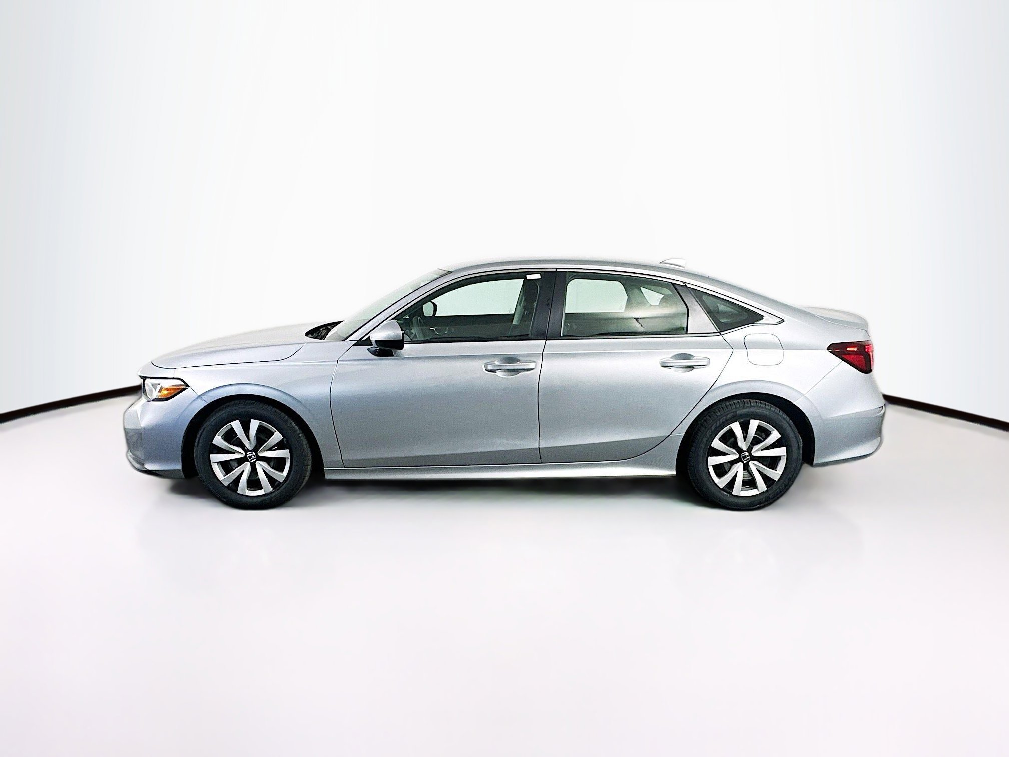 Used 2025 Honda Civic LX image 4