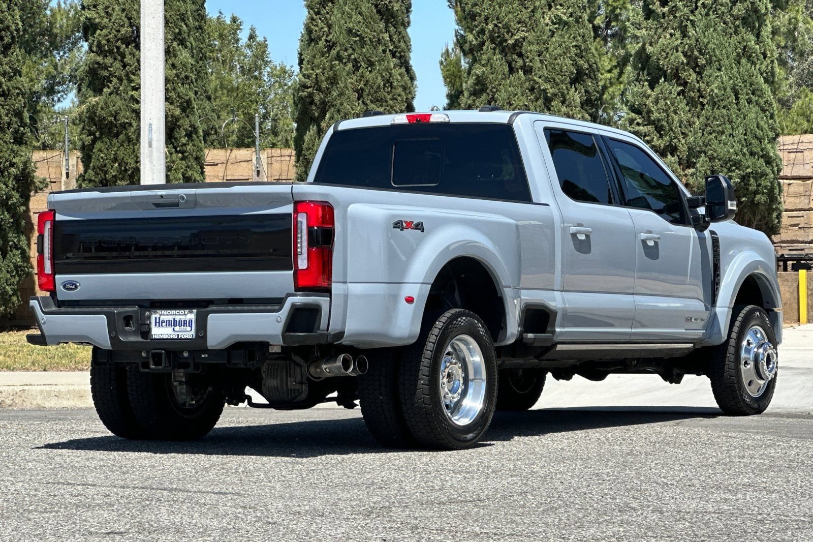 Used 2025 Ford F450 Platinum AWD/4WD image 4