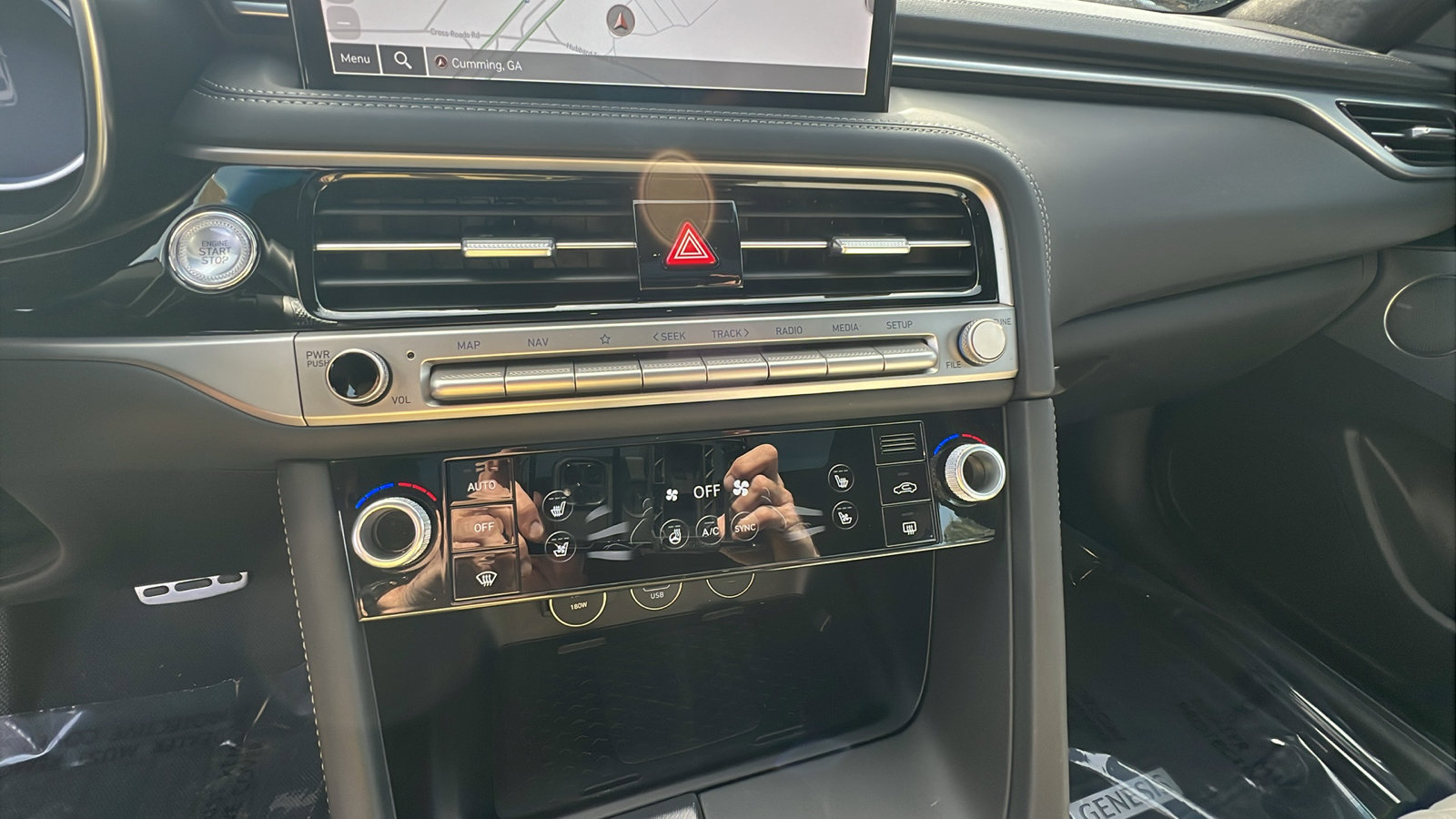 Used 2024 Genesis G70 3.3T Advanced w/ Sport Prestige Package image 33