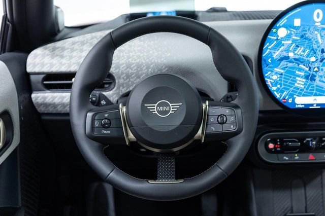 Certified 2025 MINI Cooper S image 16