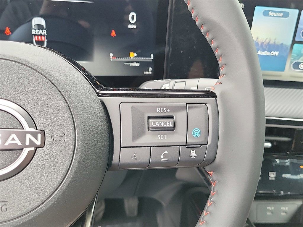 New 2025 Nissan Kicks SR image 7