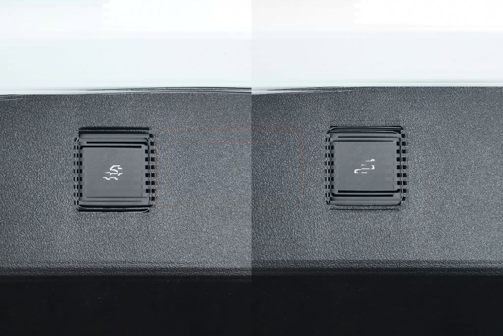 New 2026 Volkswagen Tiguan SE R-Line image 69