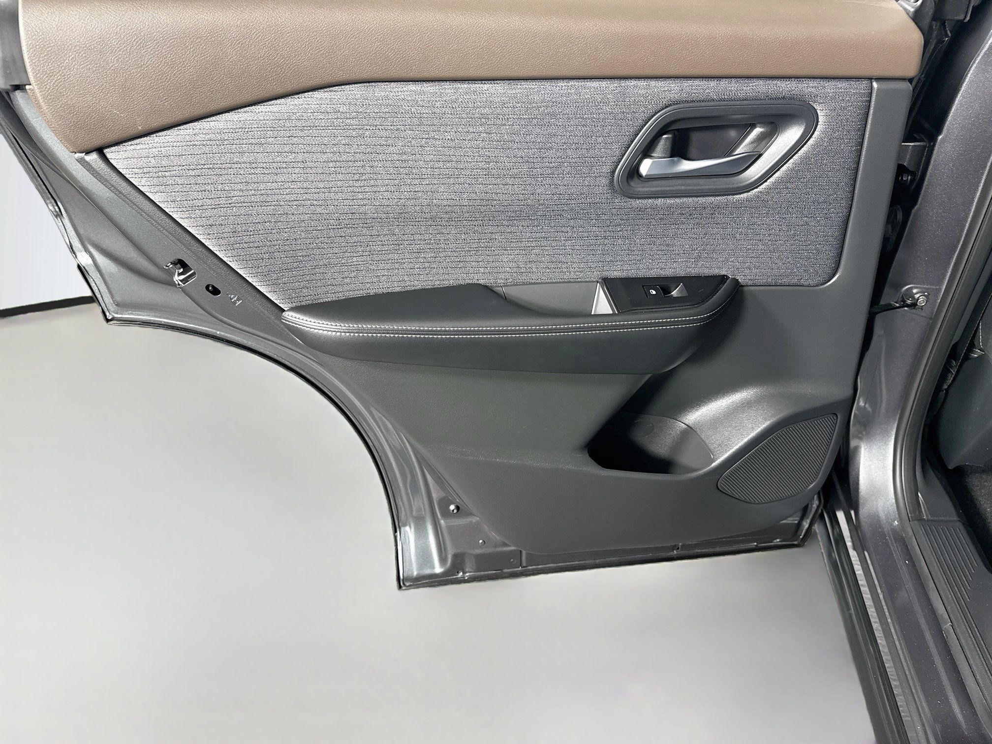 Used 2023 Nissan Rogue SV FWD image 26