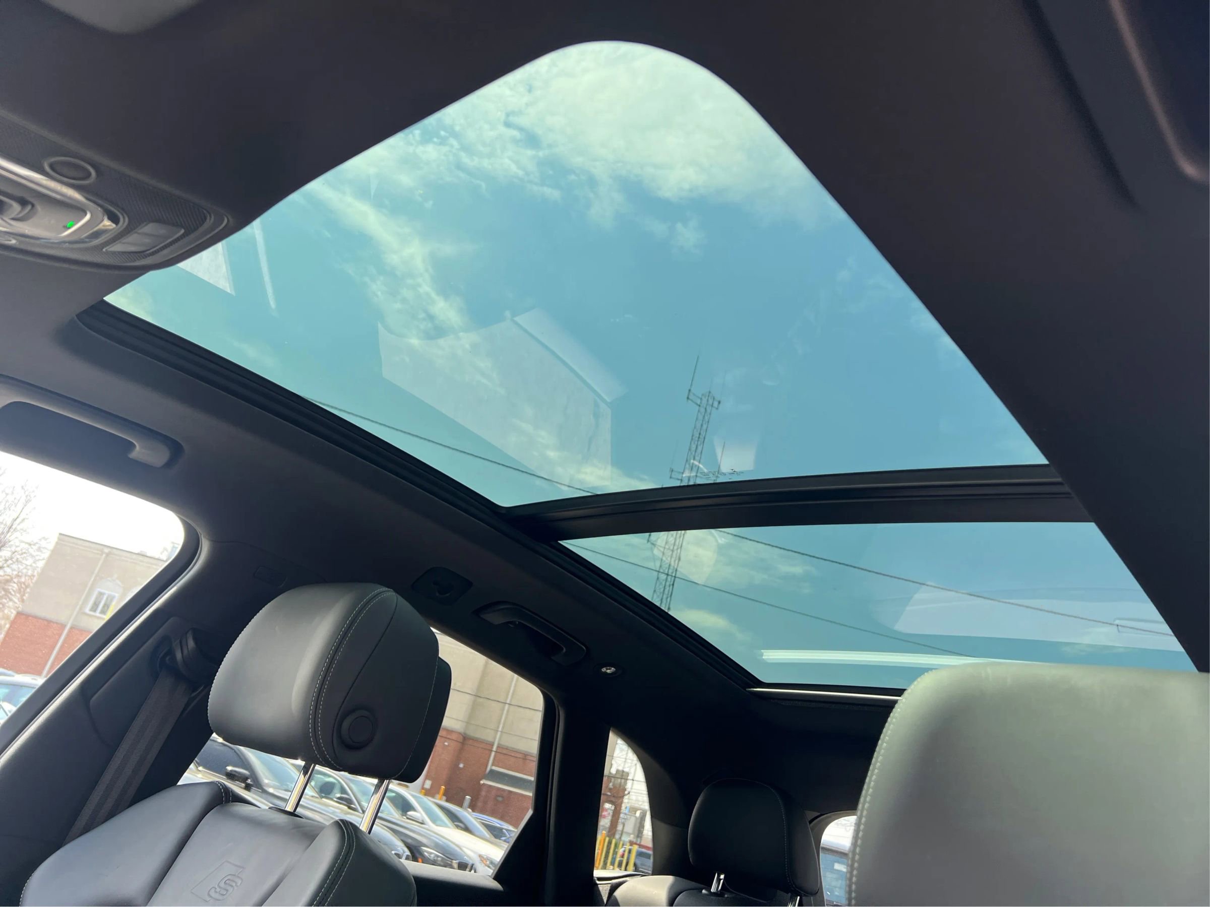 Used 2020 Audi SQ5 Premium Plus w/ Premium Plus Package image 18
