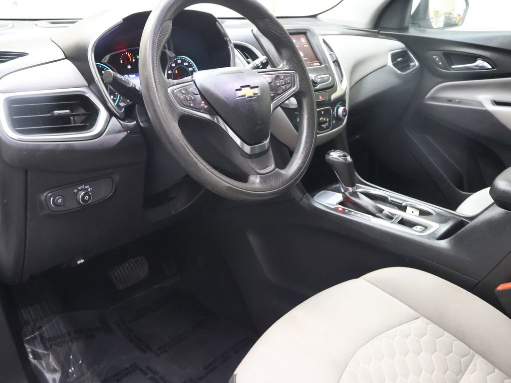 Used 2020 Chevrolet Equinox LT image 17