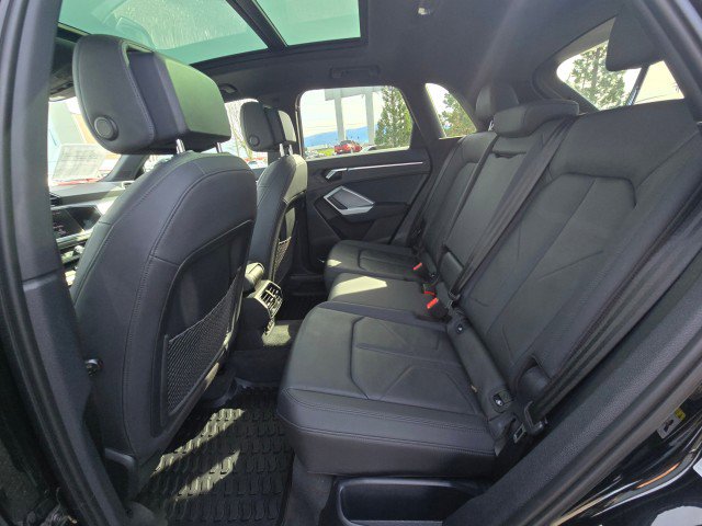 Used 2021 Audi Q3 2.0T Premium Plus w/ Premium Plus Package image 21