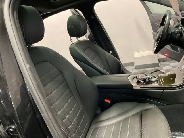 Used 2018 Mercedes-Benz C 300 4MATIC Sedan image 24