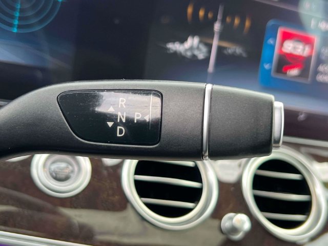 Used 2020 Mercedes-Benz E 350 Sedan image 25