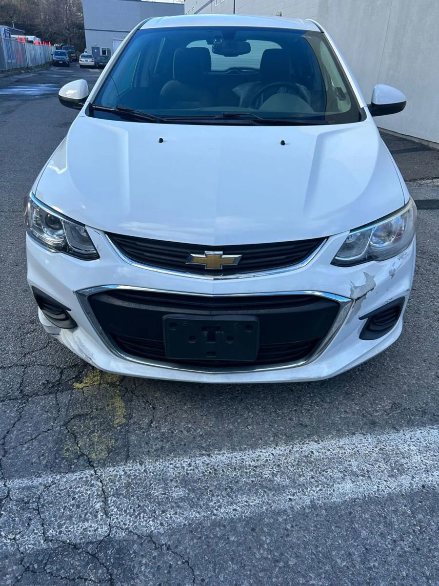 Used 2017 Chevrolet Sonic LT image 6
