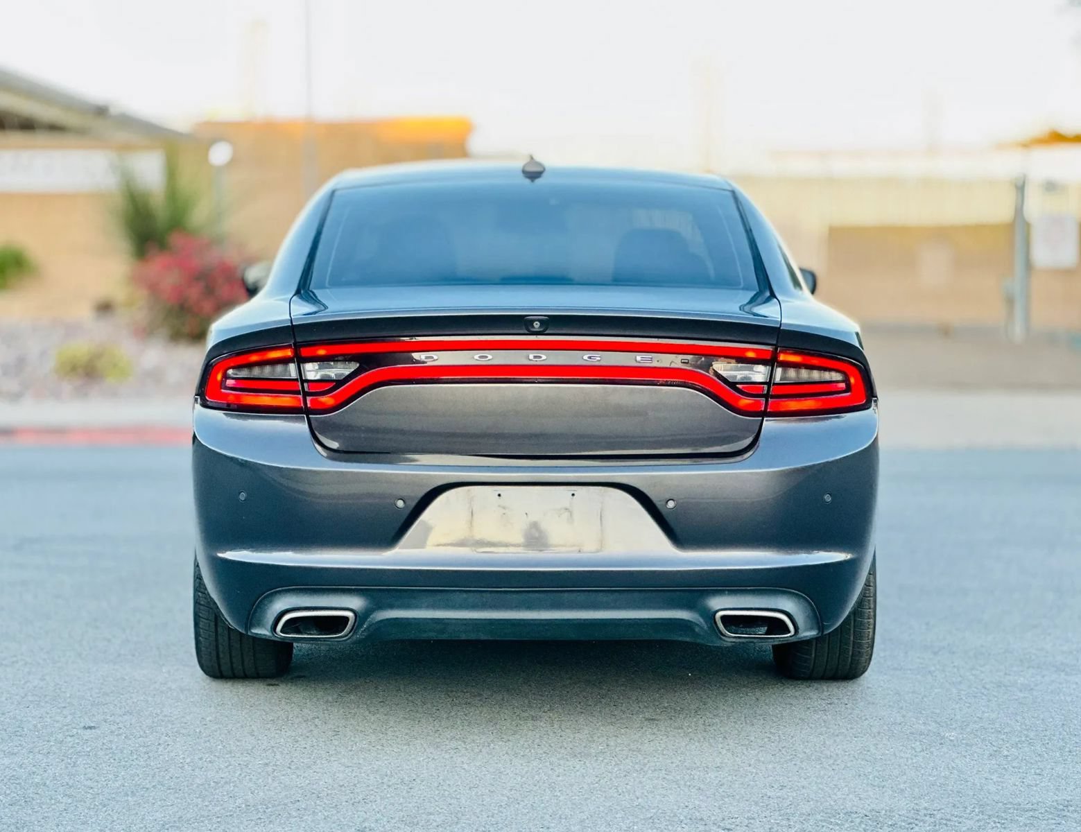 Used 2018 Dodge Charger SXT Plus RWD image 3
