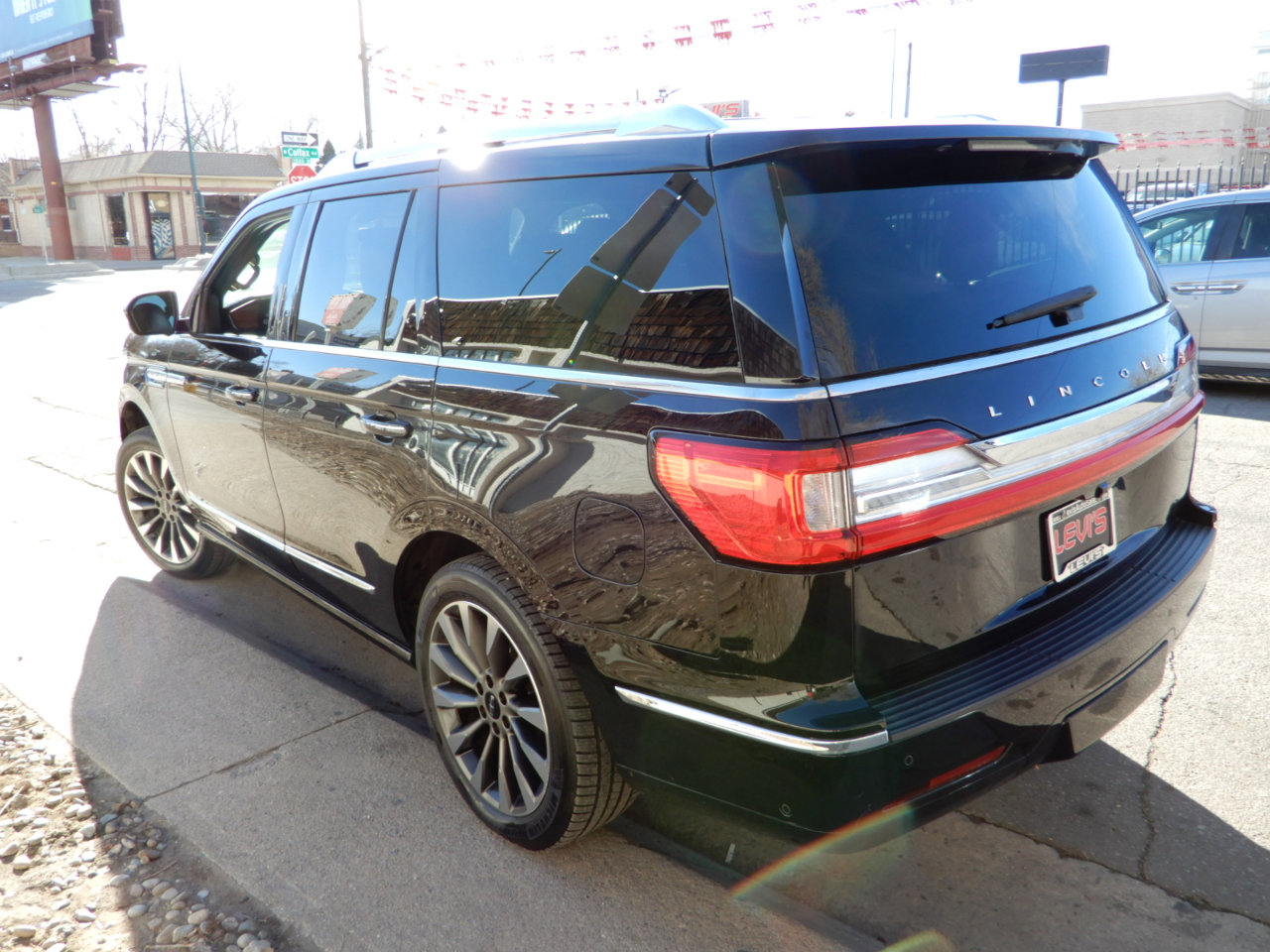 Used 2020 Lincoln Navigator Reserve image 7