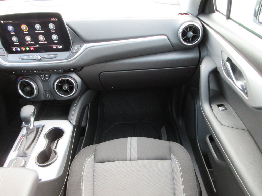Used 2024 Chevrolet Blazer LT w/ LPO, Floor Liner Package FWD image 16