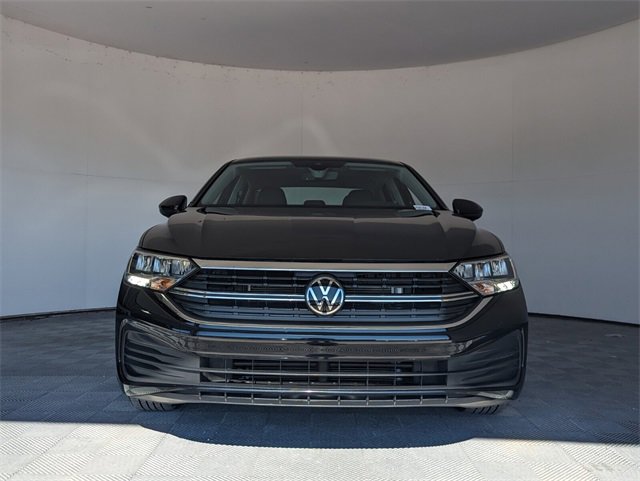 Certified 2022 Volkswagen Jetta SE w/ Panoramic Sunroof Package image 3