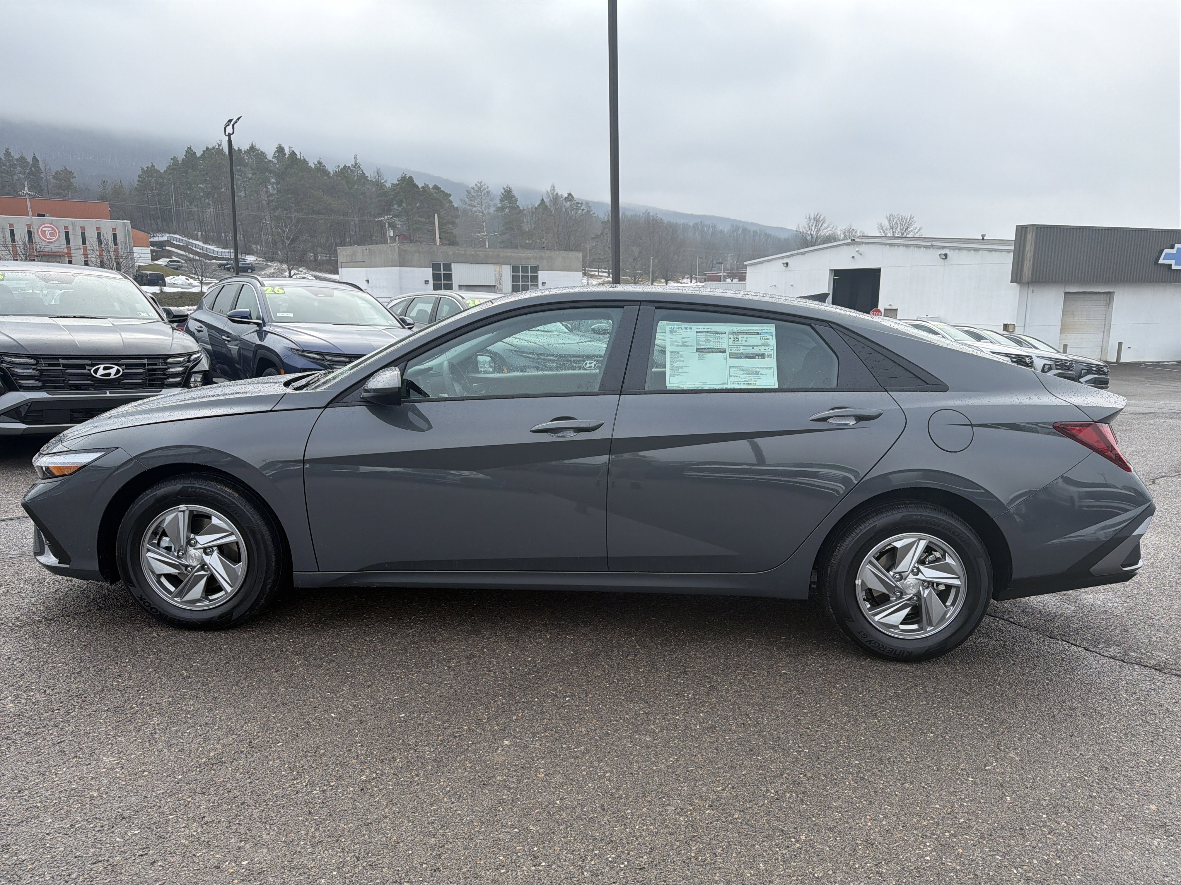 New 2026 Hyundai Elantra SE w/ Cargo Package image 6