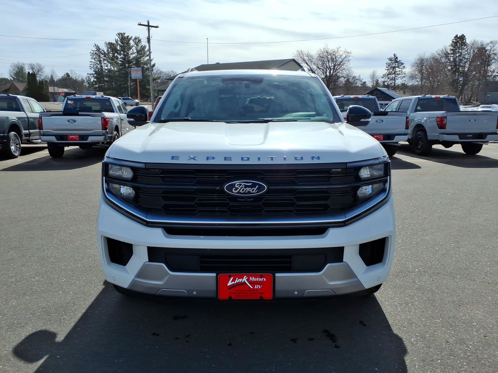 New 2026 Ford Expedition Max Platinum w/ Driver's Package image 4