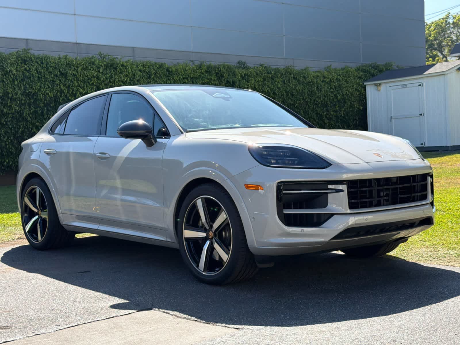Certified 2026 Porsche Cayenne GTS AWD/4WD image 10