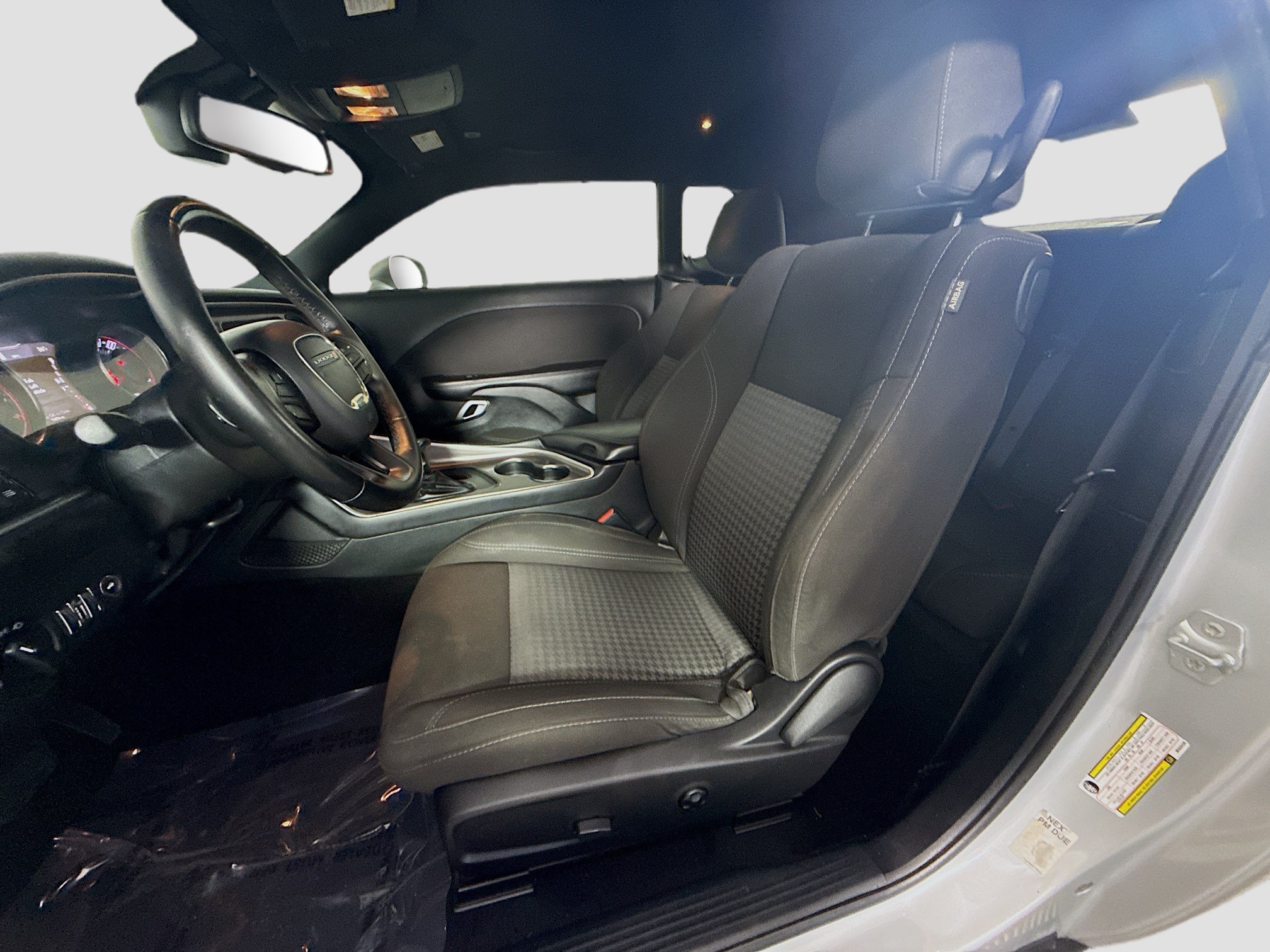 Used 2021 Dodge Challenger SXT RWD image 22