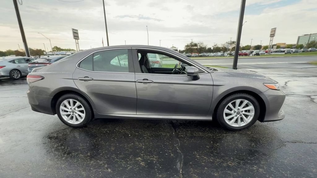 Used 2021 Toyota Camry LE FWD image 9