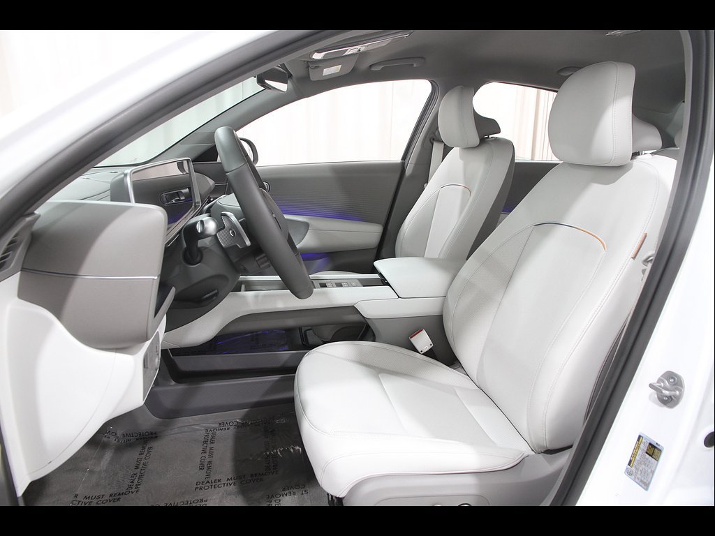 Certified 2025 Hyundai Ioniq 6 SEL RWD image 5