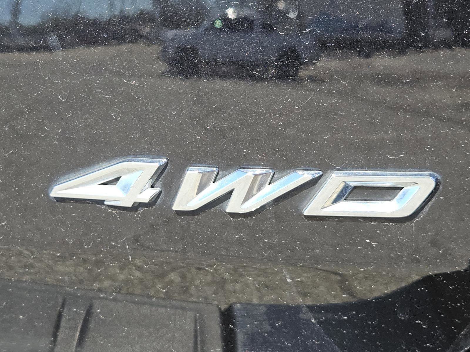 Used 2023 Ford Explorer XLT w/ Equipment Group 202A image 9