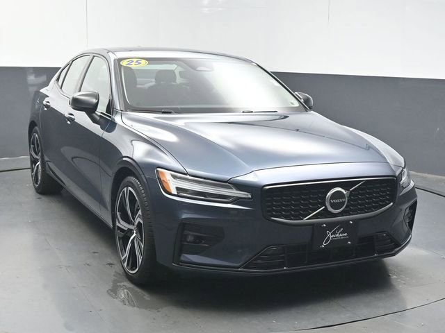 Certified 2025 Volvo S60 B5 Core AWD/4WD image 2