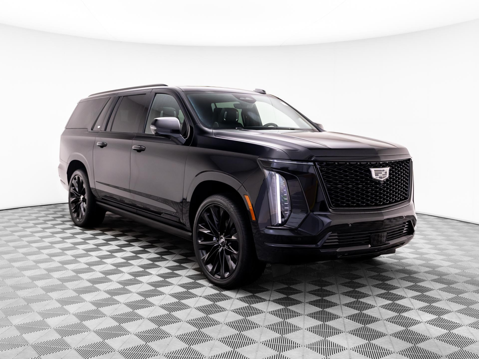 New 2026 Cadillac Escalade ESV Platinum Sport w/ LPO, ONYX Package AWD/4WD image 7