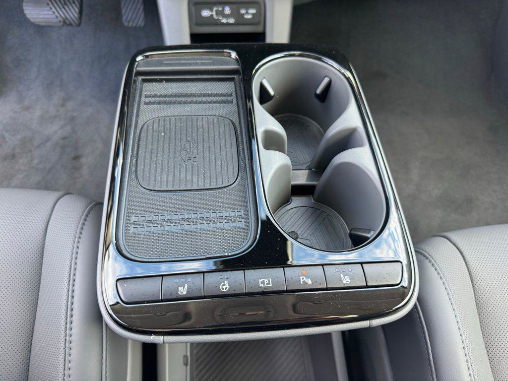 New 2025 Hyundai Ioniq 5 SEL AWD/4WD image 28