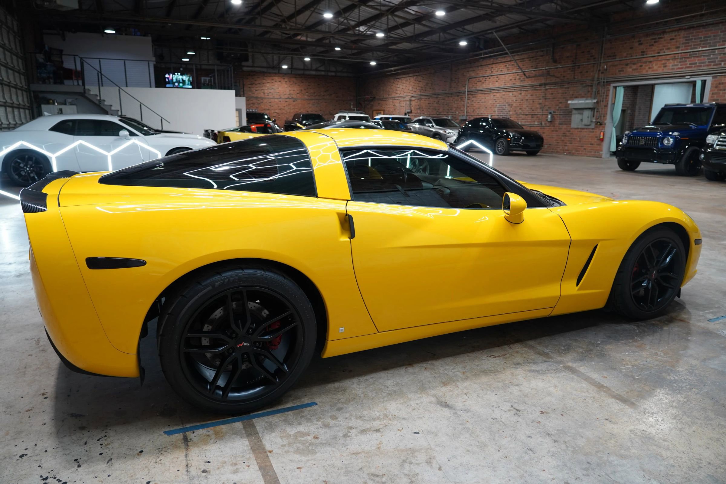 Used 2006 Chevrolet Corvette Coupe w/ Preferred Equipment Group image 21