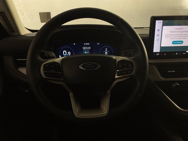 Used 2025 Ford Explorer Active AWD/4WD image 21
