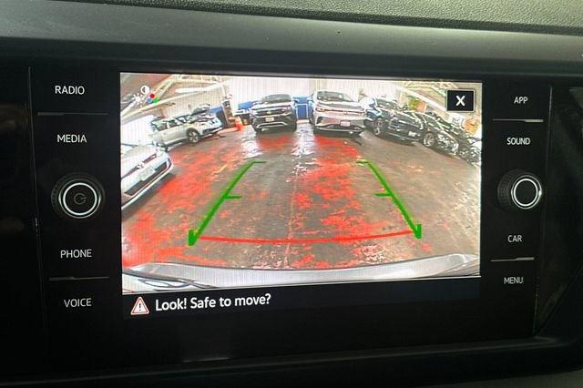 Certified 2023 Volkswagen Taos SE w/ Black Wheel Package image 25