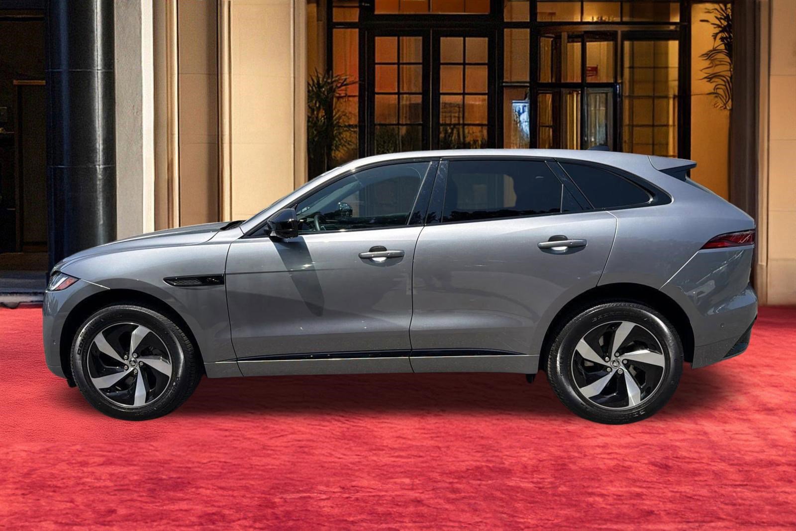 Used 2026 Jaguar F-PACE R-Dynamic S AWD/4WD image 2