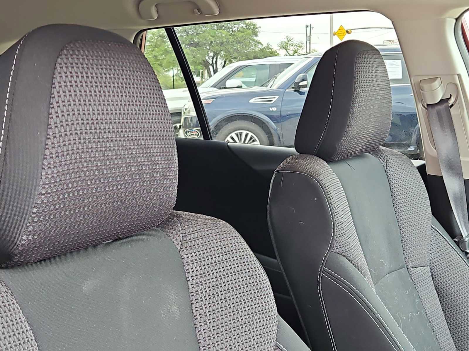 Used 2024 Subaru Outback Premium AWD/4WD image 18