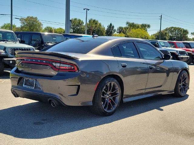 Used 2023 Dodge Charger R/T w/ Performance Handling Group RWD image 7