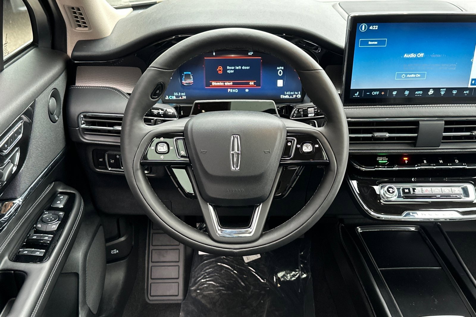 New 2025 Lincoln Corsair Reserve w/ Equipment Group 202A image 13