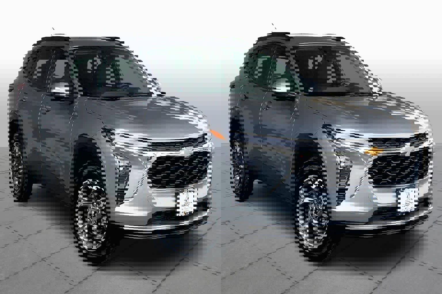 Used 2025 Chevrolet Trax LT w/ LT Convenience Package image 3