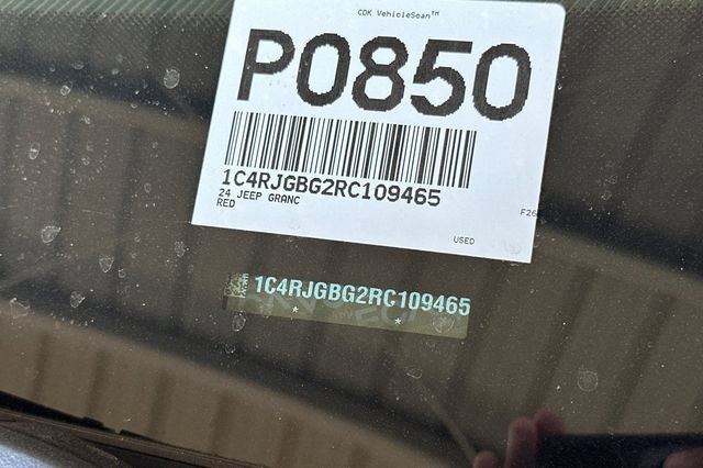 Certified 2024 Jeep Grand Cherokee Limited RWD image 31