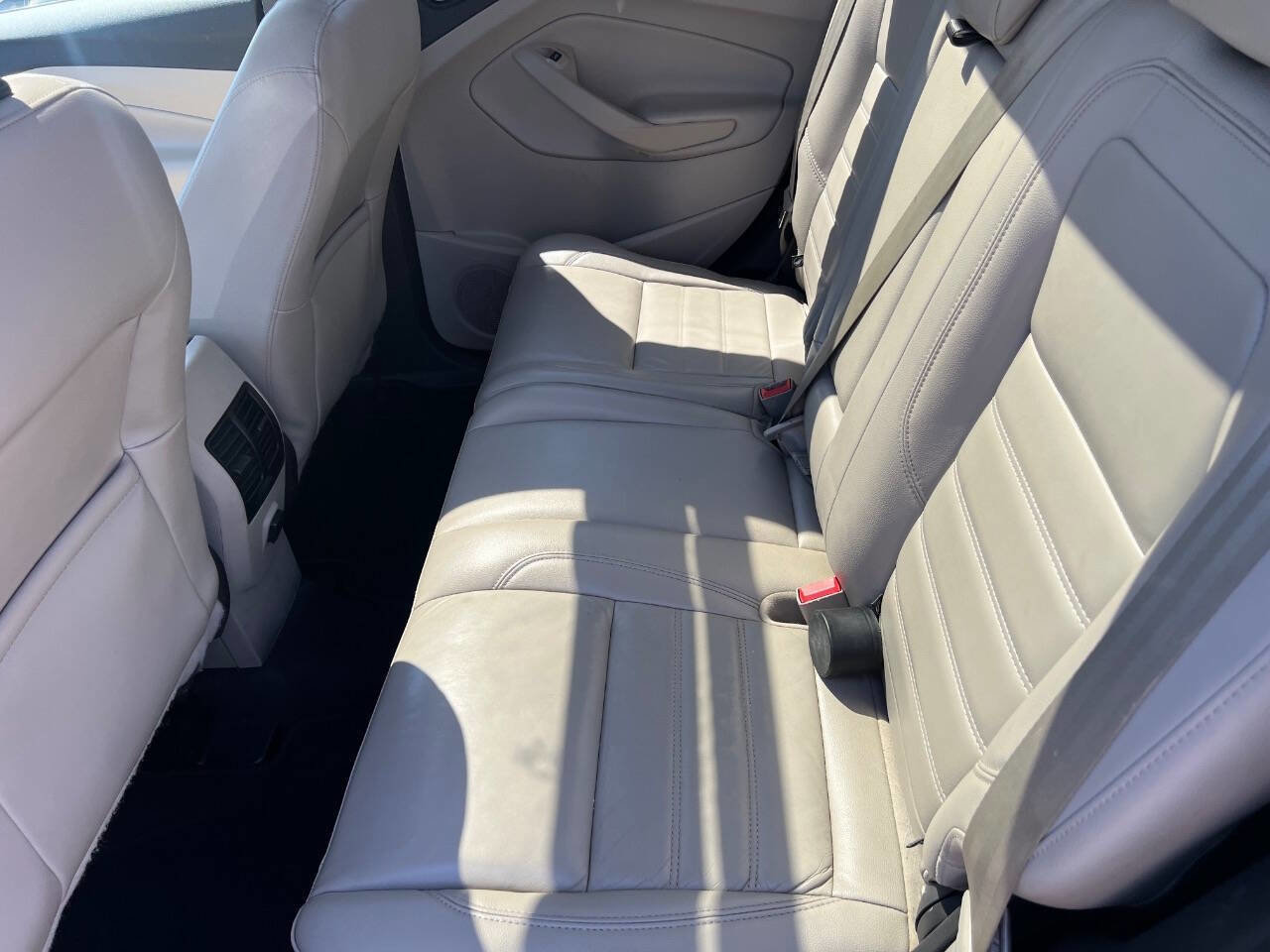 Used 2018 Ford Escape SEL w/ Ford Safe & Smart Package AWD/4WD image 11