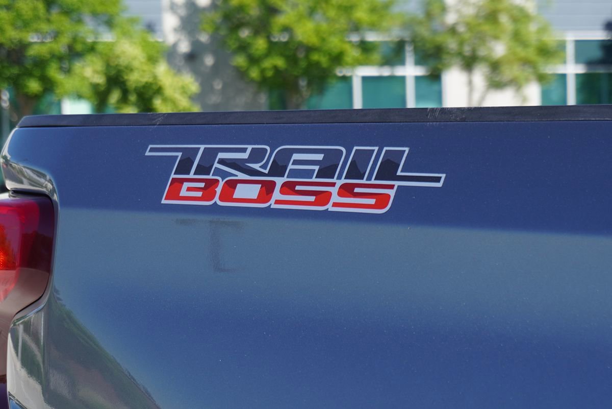 Used 2019 Chevrolet Silverado 1500 Custom Trail Boss w/ Custom Convenience Package AWD/4WD image 13
