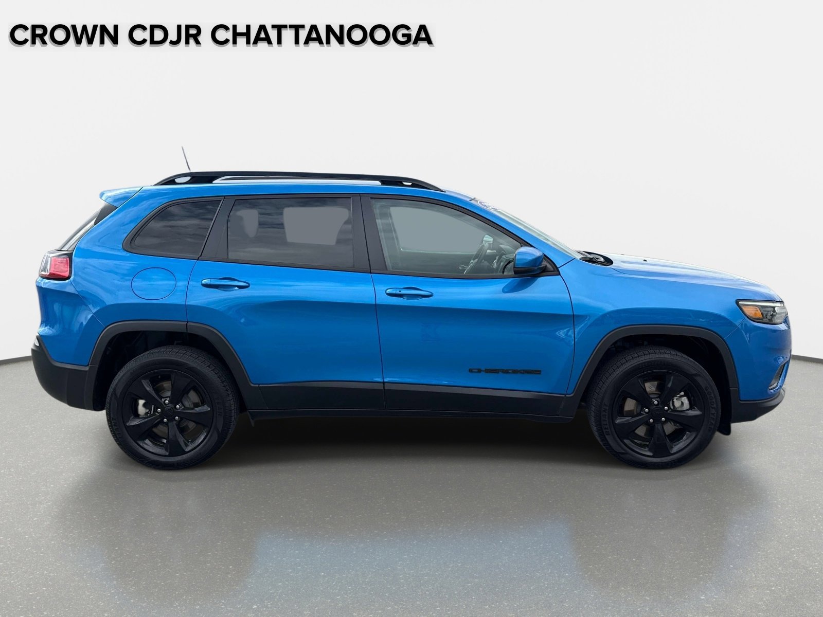 Certified 2020 Jeep Cherokee Latitude Plus w/ Cold Weather Group image 4