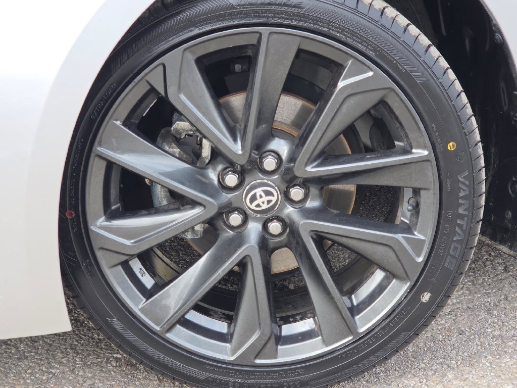 Used 2024 Toyota Corolla SE FWD image 9