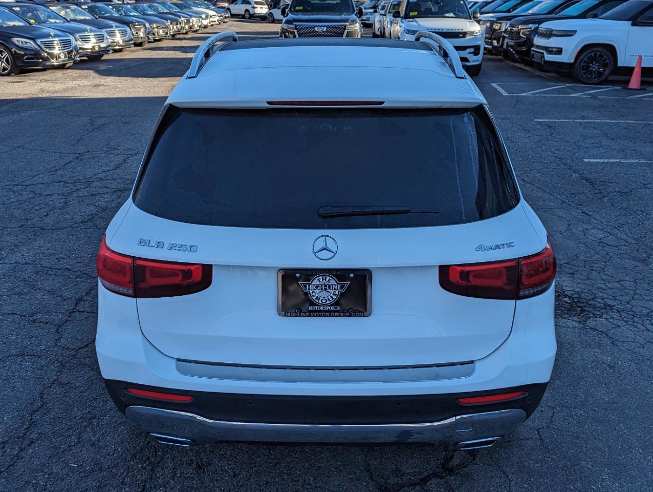 Used 2023 Mercedes-Benz GLB 250 GLB 250 4MATIC SUV image 8