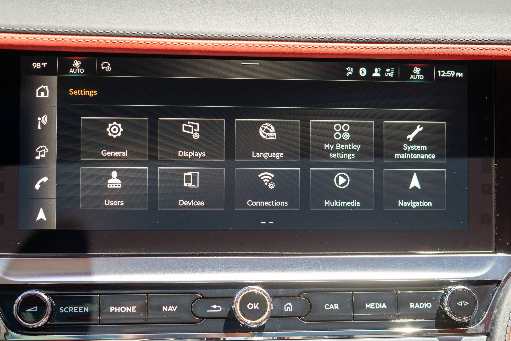 Used 2026 Bentley Flying Spur Plug-In Hybrid AWD/4WD image 22