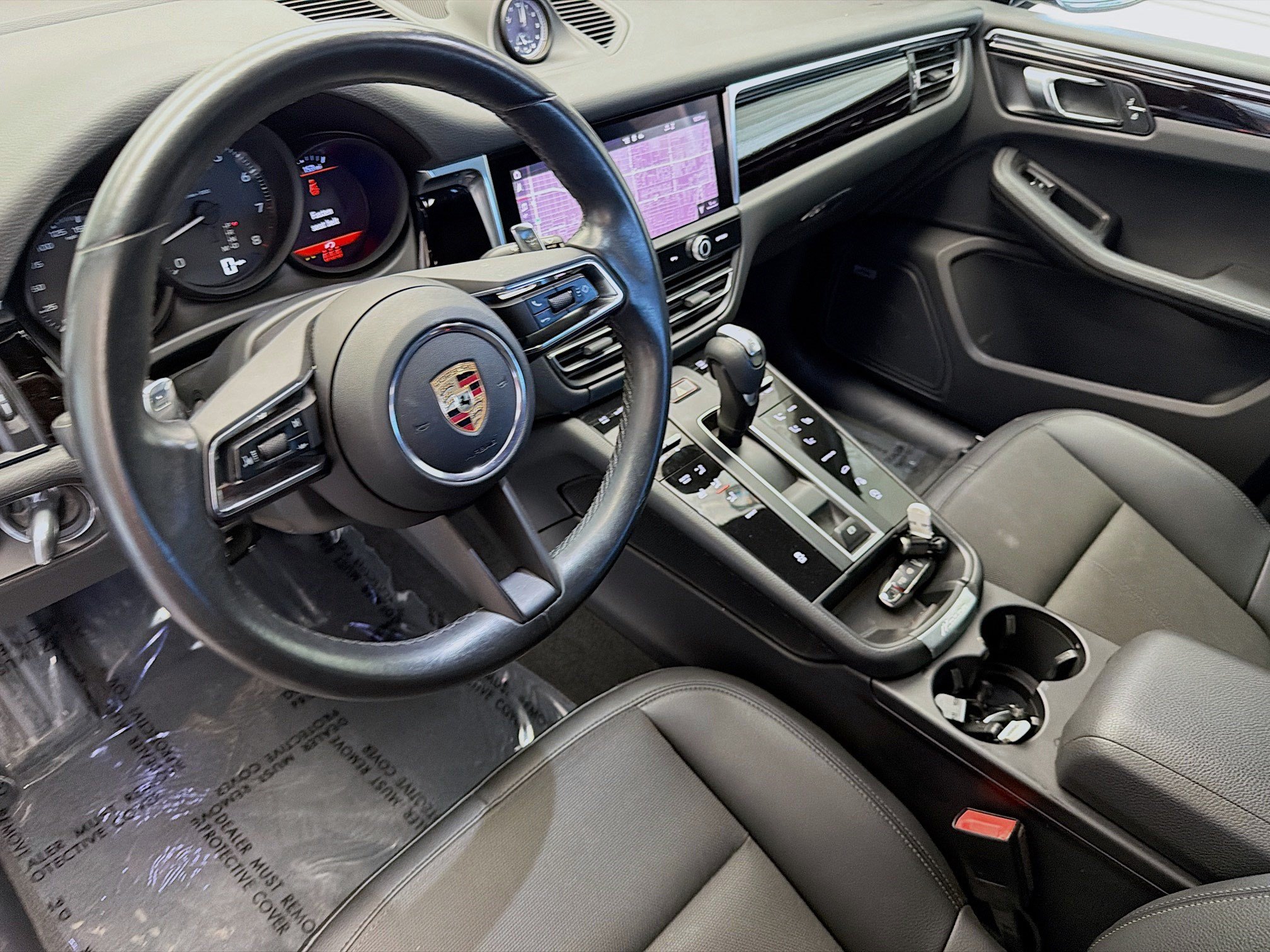 Used 2022 Porsche Macan AWD/4WD image 7